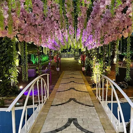 Mali I Robit Lägenhet