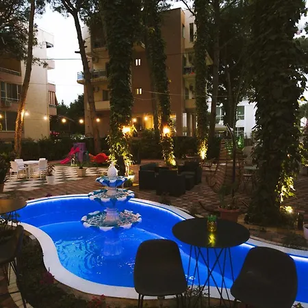 Mali I Robit Hotel