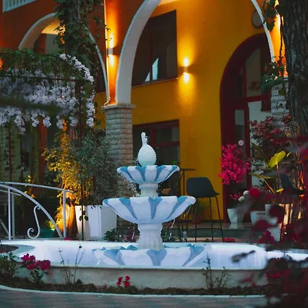 Hotel Mali I Robit 3*