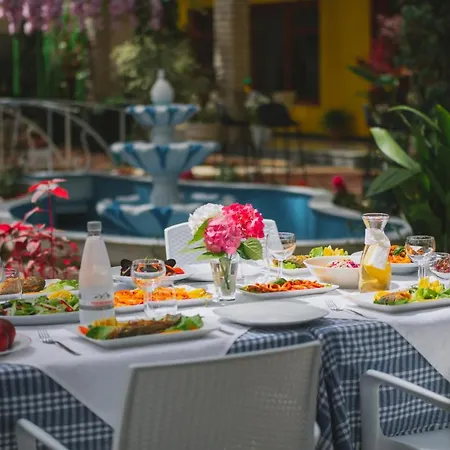 Hotel Mali I Robit Golem (Tirana)